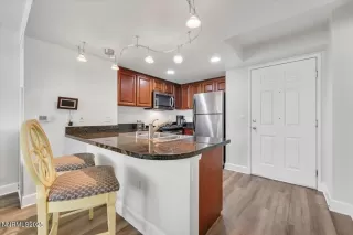 Photo #4: 250050124 Listing