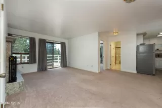 Photo #6: 250050125 Listing