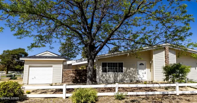 MLS: 250050151 Condo For Sale