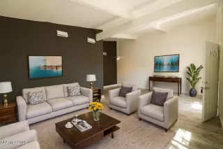 Photo #2: 250050151 Listing