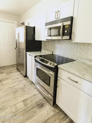 Photo #4: 250050151 Listing