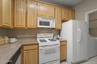 Photo #6: 250050171 Listing 