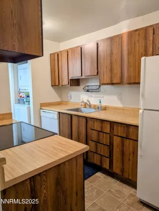 Photo #5: 250050183 Listing 