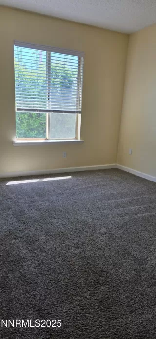 Photo #5: 250050197 Listing