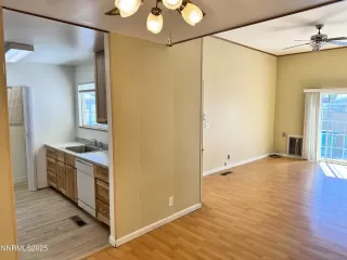 Photo #5: 250050225 Listing