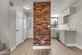 Photo #5: 250050240 Listing 