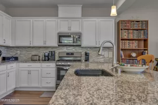 Photo #3: 250050241 Listing