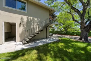 Photo #3: 250050251 Listing