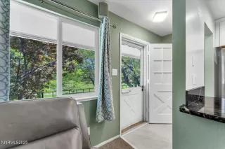 Photo #6: 250050251 Listing