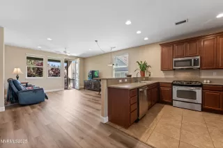 Photo #4: 250050255 Listing 