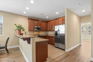 Photo #5: 250050255 Listing 