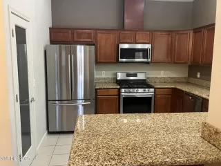 Photo #2: 250050284 Listing