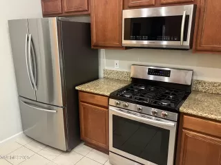 Photo #4: 250050284 Listing