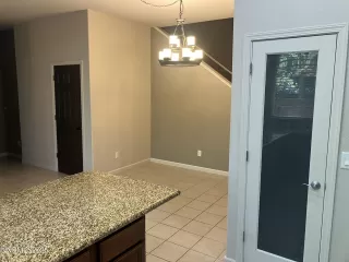 Photo #5: 250050284 Listing