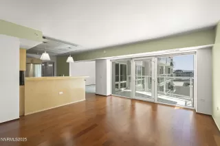 Photo #2: 250050342 Listing 