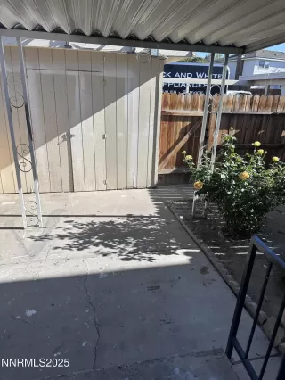 Photo #3: 250050383 Listing