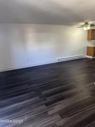 Photo #4: 250050383 Listing