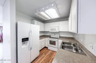 Photo #5: 250050446 Listing 