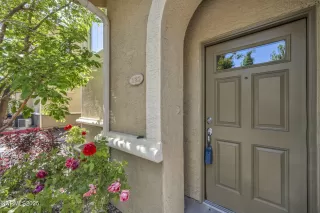 Photo #1: 250050463 Listing 