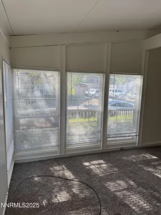 Photo #3: 250050509 Listing