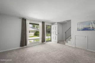 Photo #5: 250050587 Listing 