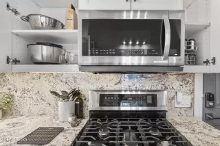 Photo #5: 250050611 Listing