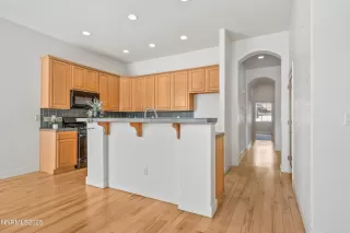 Photo #5: 250050641 Listing 