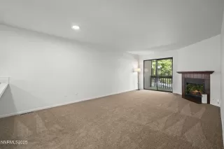 Photo #5: 250050649 Listing