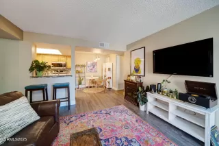 Photo #3: 250050719 Listing