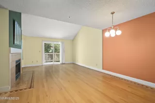 Photo #3: 250050755 Listing