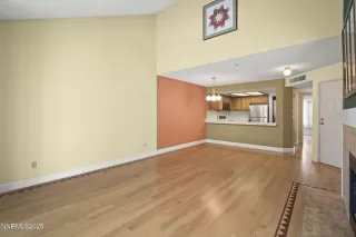 Photo #6: 250050755 Listing