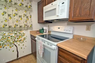 Photo #4: 250050784 Listing 