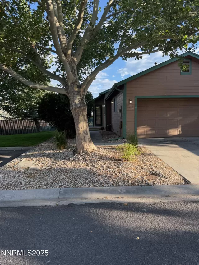 MLS: 250050897 Condo For Sale