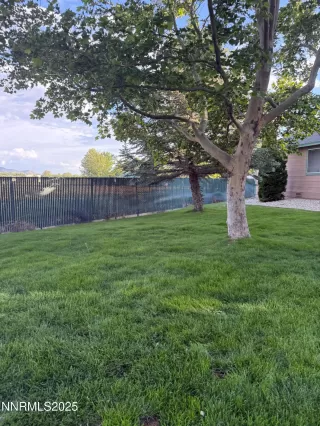 Photo #2: 250050897 Listing 