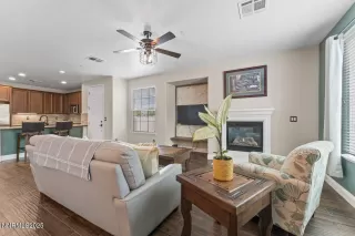 Photo #5: 250050940 Listing