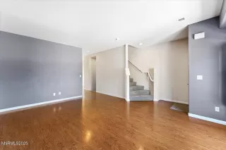 Photo #4: 250050974 Listing 