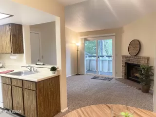 Photo #5: 250051117 Listing