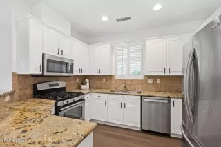 Photo #6: 250051185 Listing