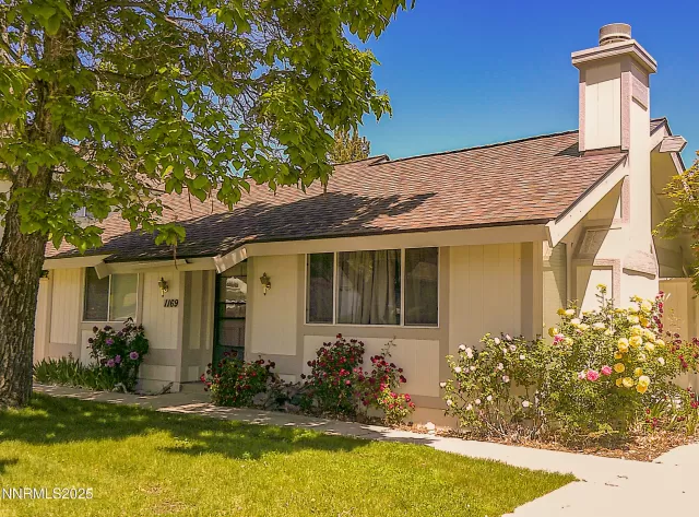 MLS: 250051196 Condo For Sale