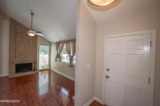 Photo #3: 250051196 Listing