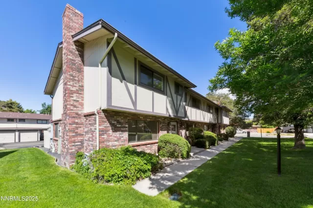 MLS: 250051271 Condo For Sale