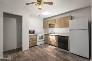 Photo #2: 250051280 Listing