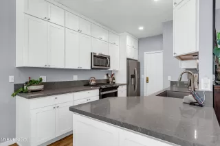 Photo #3: 250051321 Listing 