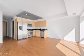 Photo #6: 250051324 Listing