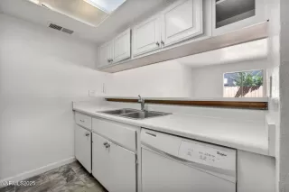 Photo #6: 250051372 Listing