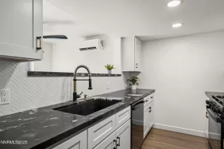 Photo #6: 250051374 Listing