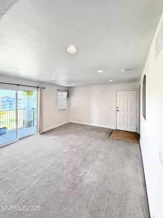 Photo #4: 250051386 Listing 