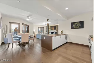 Photo #6: 250051544 Listing