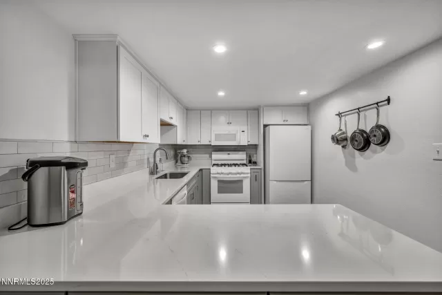 MLS: 250051568 Condo For Sale