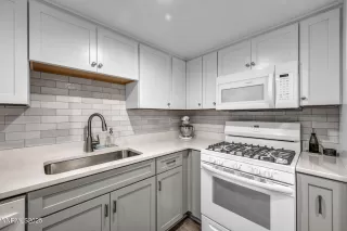 Photo #2: 250051568 Listing